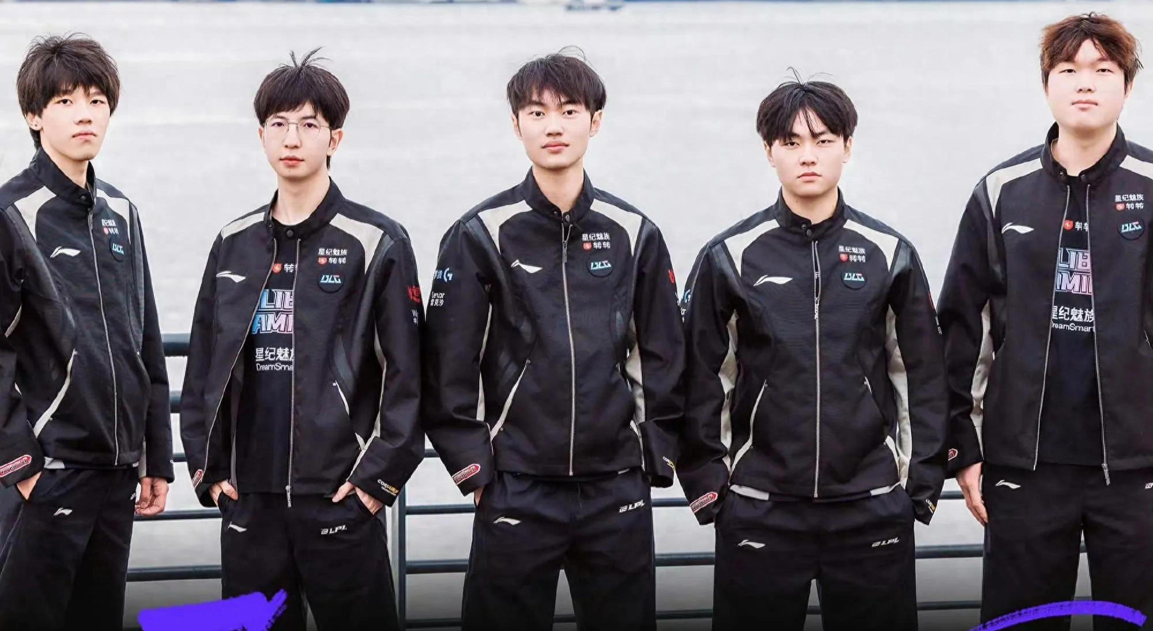 扶他为队长 扶他为队长